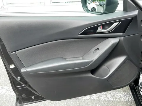 Mazda Axela Sport