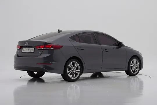 Hyundai Elantra (Avante)