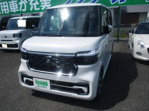 Honda N-BOX Custom