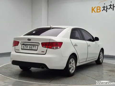 Kia Cerato (Forte)