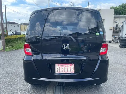 Honda Freed Spike