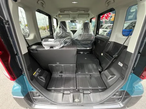 Suzuki Spacia Gear