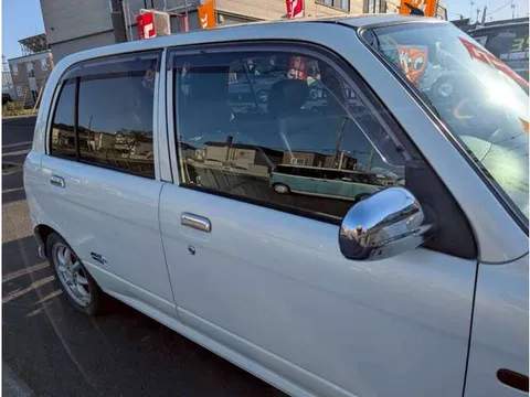 Daihatsu Mira Gino