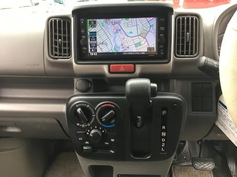 Nissan Clipper