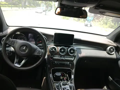 Mercedes-Benz Mercedes-Benz GLC