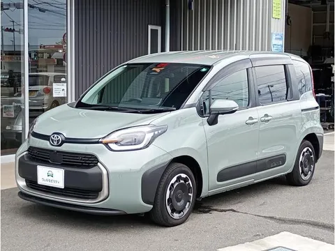 Toyota Sienta