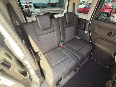 Suzuki Spacia Custom