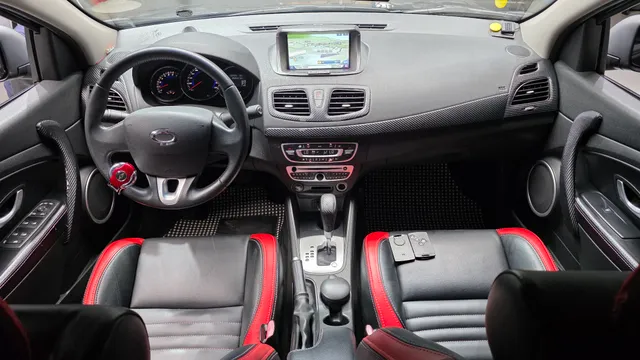 Renault SM3