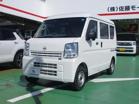 Nissan Clipper Van