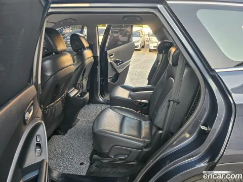 Hyundai Grand Santa Fe (Maxcruz)