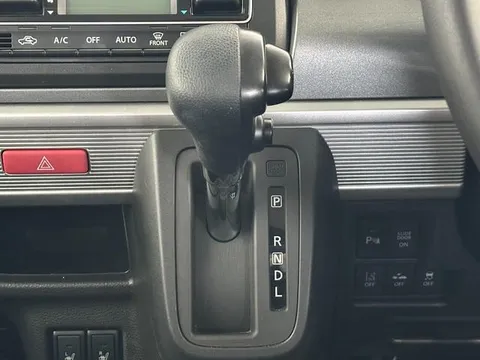 Suzuki Spacia Gear