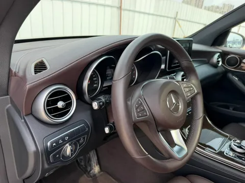 Mercedes-Benz Mercedes-Benz GLC