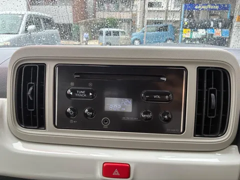 Daihatsu Mira Tocot