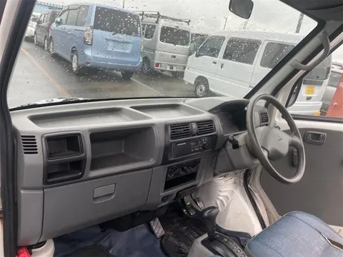 Mitsubishi Minicab Truck