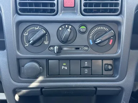 Nissan Clipper Truck