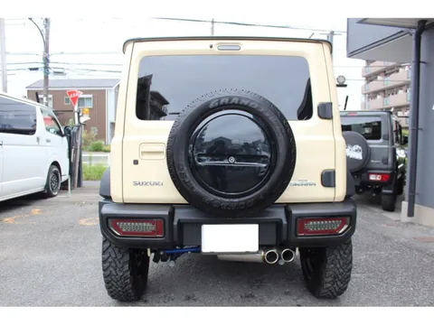 Suzuki Jimny Sierra