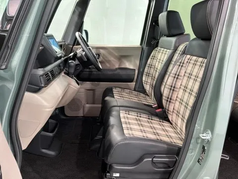 Honda N-BOX Joy
