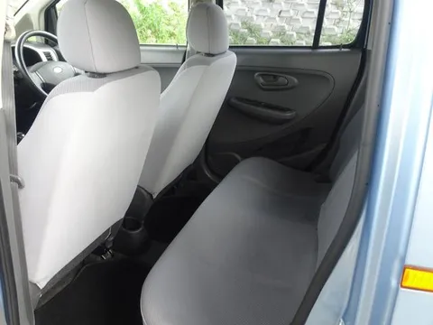 Subaru R2