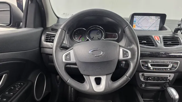 Renault SM3
