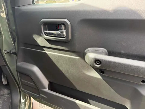 Suzuki Jimny Sierra