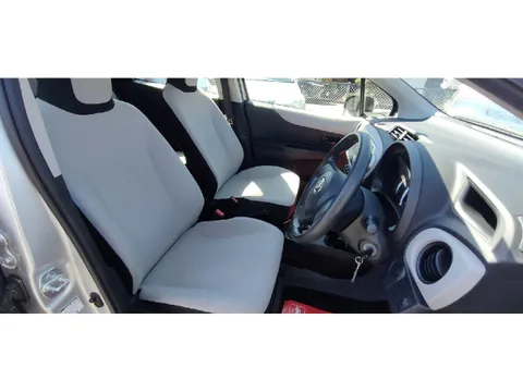 Toyota Yaris (Vitz)
