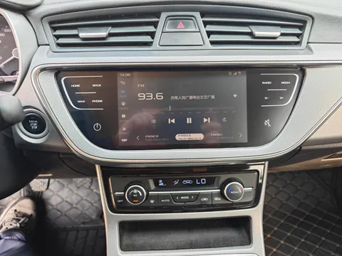 Geely Emgrand GL