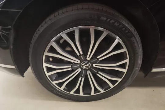 Volkswagen Phideon