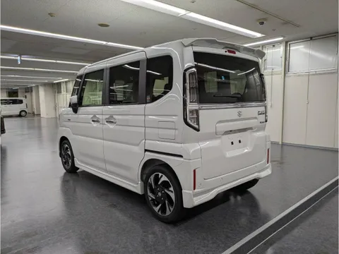 Suzuki Spacia Custom
