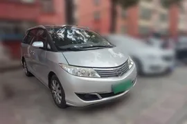 BYD M6