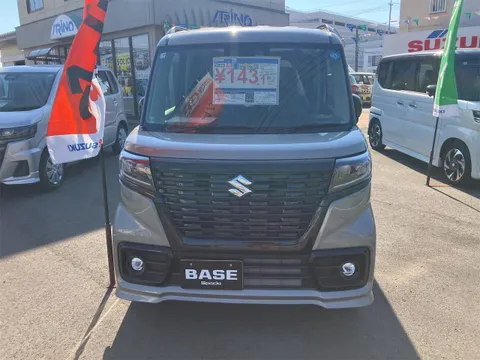 Suzuki Spacia Base