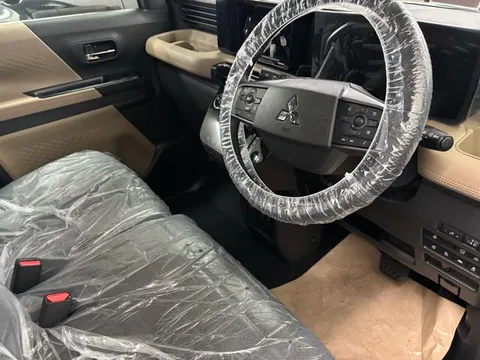 Mitsubishi Delica Mini