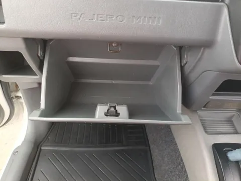 Mitsubishi Pajero Mini
