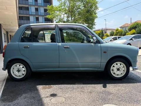 Daihatsu Mira Gino