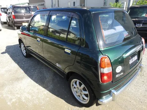 Daihatsu Mira Gino