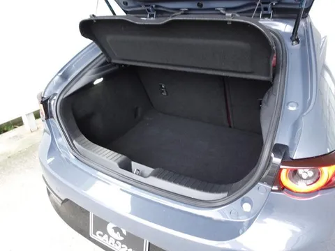 Mazda MAZDA3 Fastback