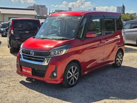 Nissan Dayz Roox