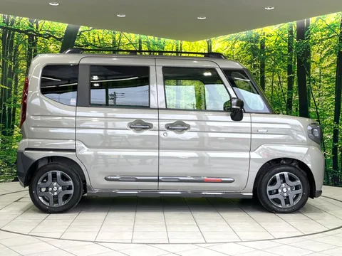 Suzuki Spacia Gear