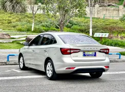 Roewe i5
