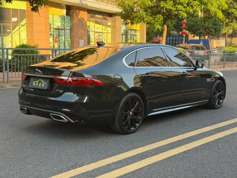 Jaguar XFL