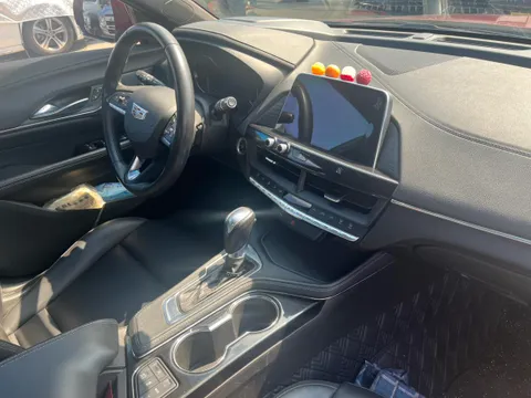 Cadillac CT4