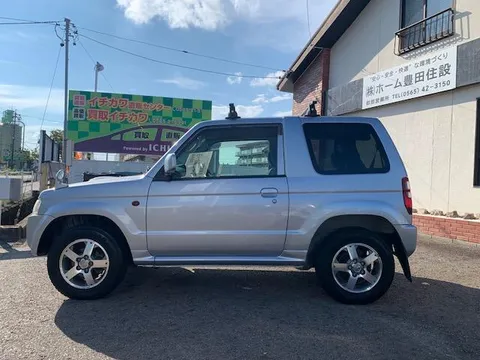 Mitsubishi Pajero Mini