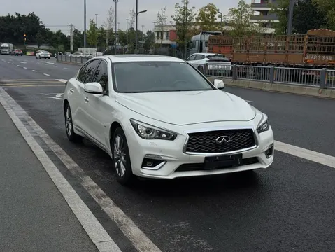 Infiniti Q50L