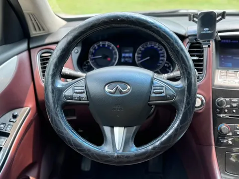 Infiniti QX50