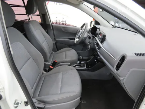 Kia Deluxe