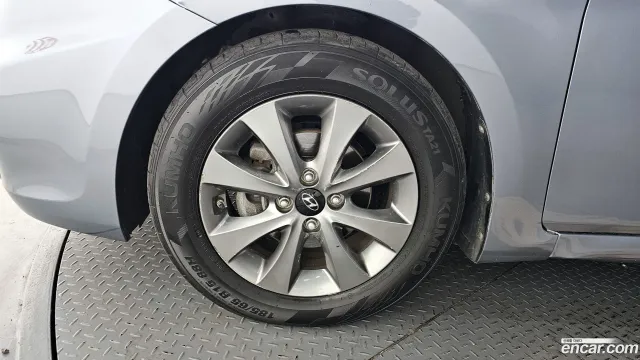 Hyundai Accent