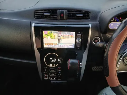 Mitsubishi eK Custom