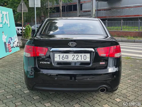 Kia Cerato (Forte)