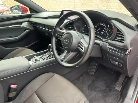 Mazda MAZDA3 Fastback