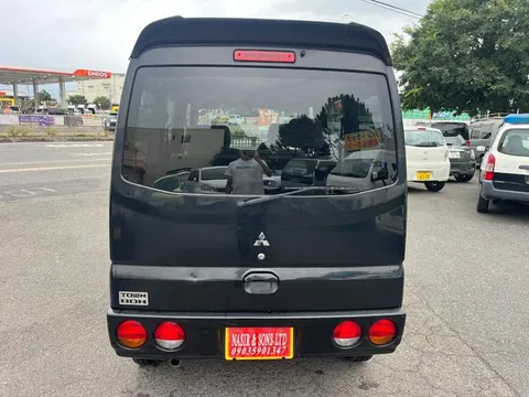 Mitsubishi Town Box