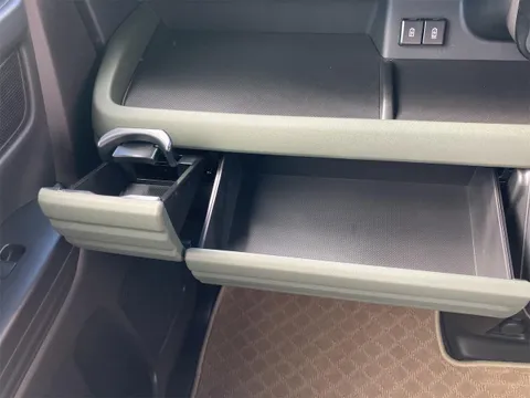 Suzuki Spacia Gear